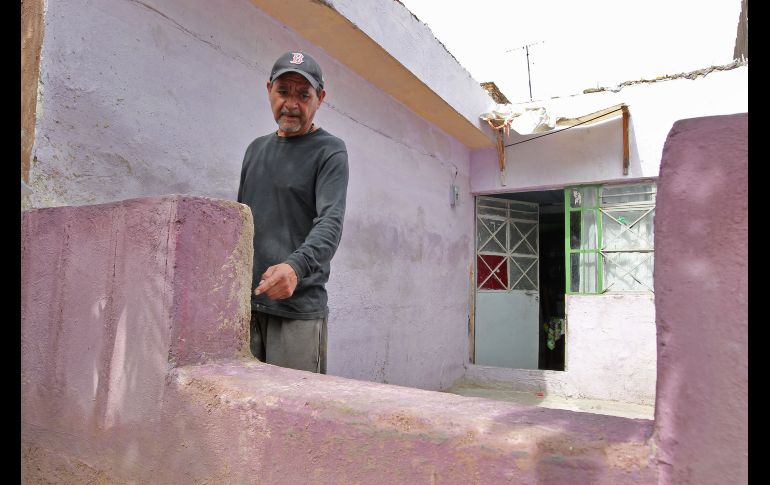 A lo largo de la Calle 14, al lado del Parque de la Liberación, las casas se cubren con bardas, pisos altos y costales desde antes de que comience el temporal. EL INFORMADOR/A. Camacho