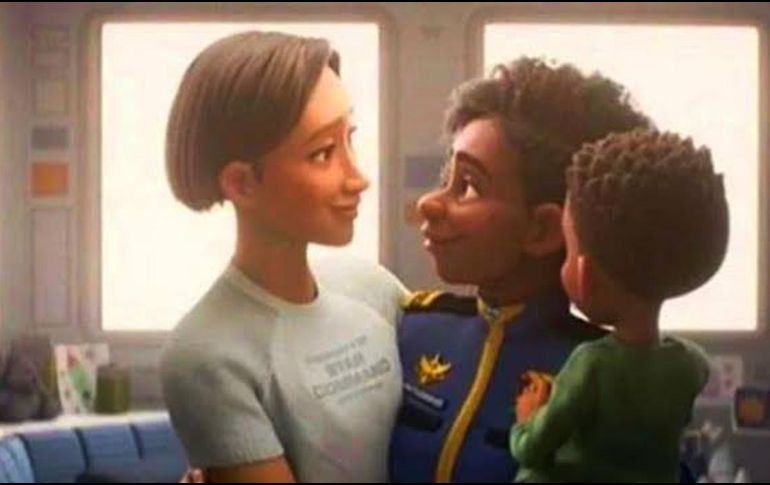 ”Lightyear”, protagonizada por Chris Evans, se estrenó en cines este 16 de junio y ha creado polémica debido a una escena LGBT+. ESPECIAL / PIXAR