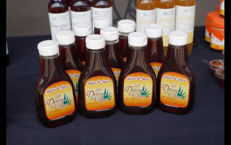 Vendimia de artesanías locales. GENTE BIEN JALISCO/Claudio Jimeno