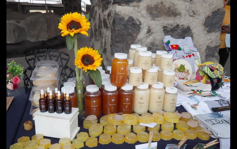 Vendimia de artesanías locales. GENTE BIEN JALISCO/Claudio Jimeno