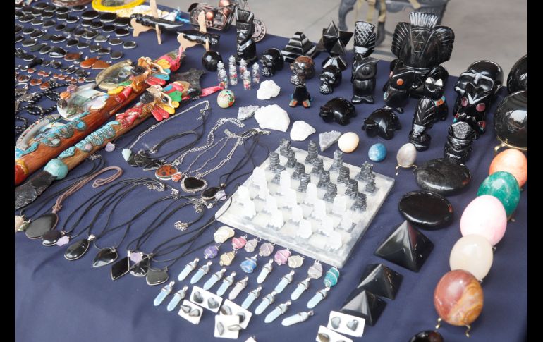Vendimia de artesanías locales. GENTE BIEN JALISCO/Claudio Jimeno