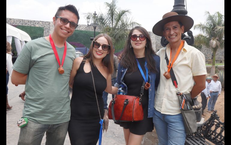 Rubén Cerrato, Esther Tarriba, Adriana Ayala y Sergio Alanis. GENTE BIEN JALISCO/Claudio Jimeno