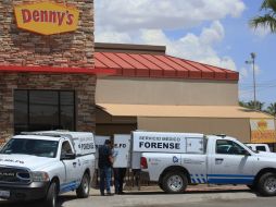 El grupo armado disparó en contadas ocasiones contra las cinco personas en un restaurante de Ciudad Juárez. EFE/L. Torres