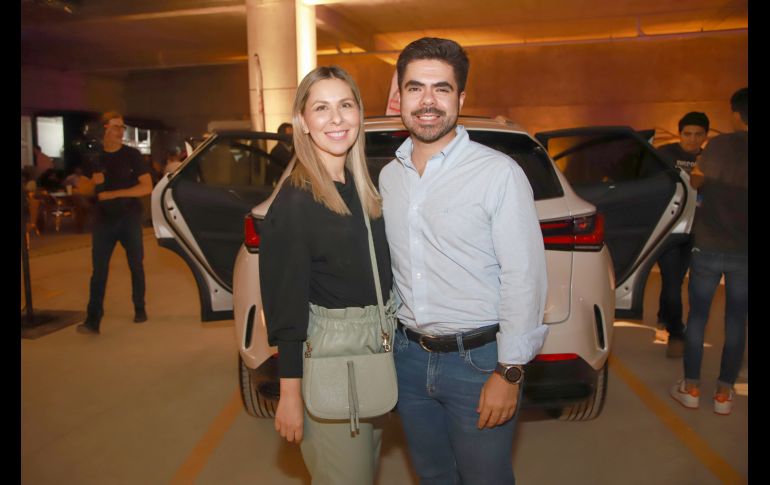 Karely Castro y Roberto Mendoza. GENTE BIEN JALISCO/Antonio Martínez