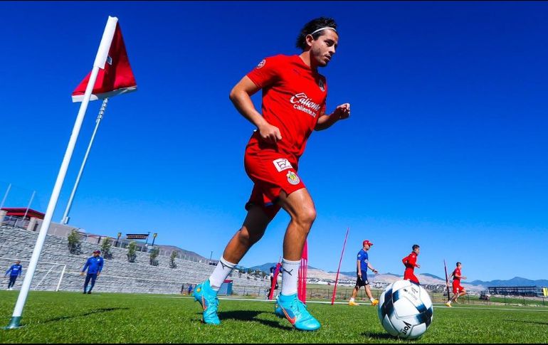 Alan Mozo. El refuerzo del Guadalajara para el próximo torneo podría vivir su primer Clásico ante los Rojinegros del Atlas. TWITTER/Chivas