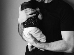 Detallan que, en Jalisco, 54 mil 488 menores de edad vivían sólo con su padre por diversos factores. ESPECIAL/Foto de Kelly Sikkema en Unsplash