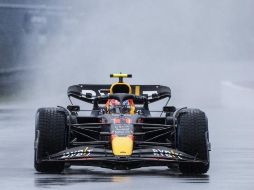 El mexicano inició la carrera en el lugar número 13, después de una mala clasificación donde sufrió un incidente en la Q2. AFP / ARCHIVO