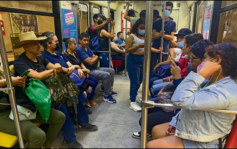 Setran ha aplicado tres mil 137 amonestaciones a usuarios y chóferes por no usar el cubrebocas en este año. EL INFORMADOR/ Archivo