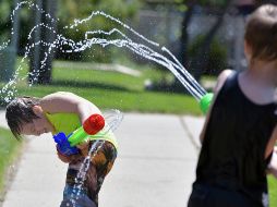 Las altas temperaturas comenzarán a desplazarse hacia el este el martes, por la región de los Grandes Lagos, con temperaturas máximas cercanas a los 35ºC. AP / ARCHIVO