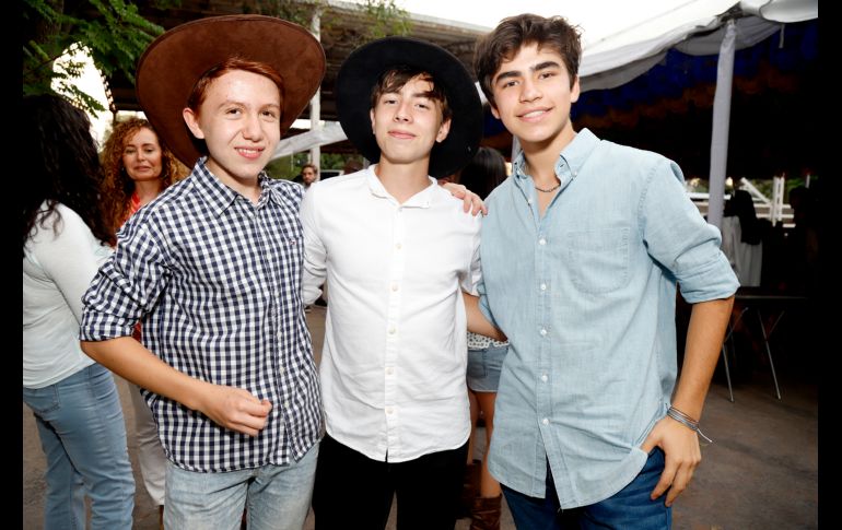Giovani Sepúlveda, Diego Pellegrini y Santiago Villanueva. GENTE BIEN JALISCO/ Claudio Jimeno