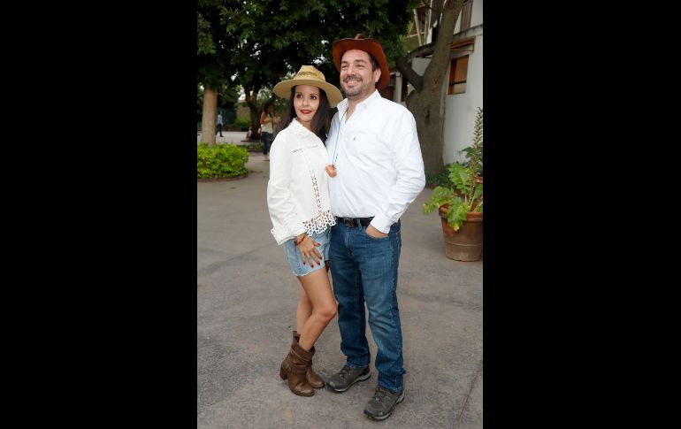 Alberto González y Fabiola Azpeitia. GENTE BIEN JALISCO/ Claudio Jimeno