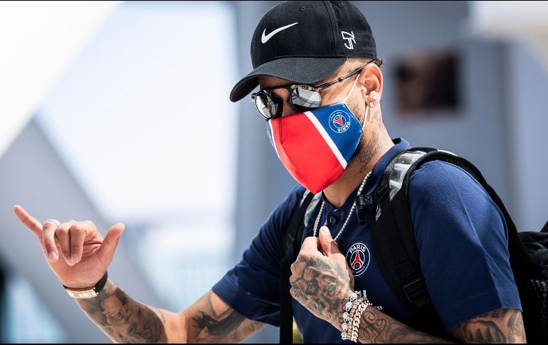 El delantero del PSG viajaba con su novia, Bruna Biancardi, su hermana, Rafaella, y algunos amigos, según la prensa local. AFP / ARCHIVO