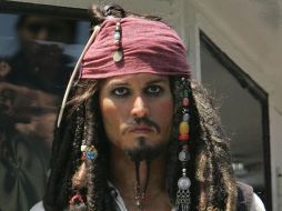 Las imágenes del personaje, transmitido en el castillo del parque temático rodeado de fuegos artificiales, fueron publicadas en redes sociales. AFP / ARCHIVO