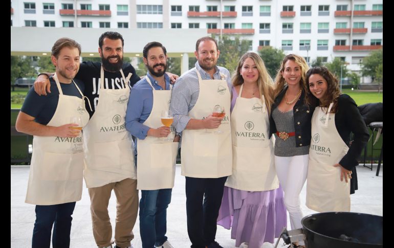Claudio de Angelis, Ricardo Chico, Juan Pablo Carrillo, Ivonne Orendain, Erika Noeto y Carolina Zepeda. GENTE BIEN JALISCO/ Antonio Martínez