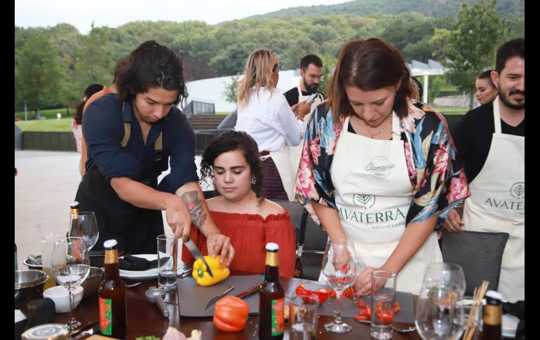 José de Jesús Romero, Mariana Díaz de León y Alejandra Carbajal. GENTE BIEN JALISCO/ Antonio Martínez
