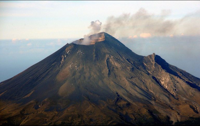 Protección Civil pide respetar los señalamientos al escalar el Popocatépetl. AFP / ARCHIVO