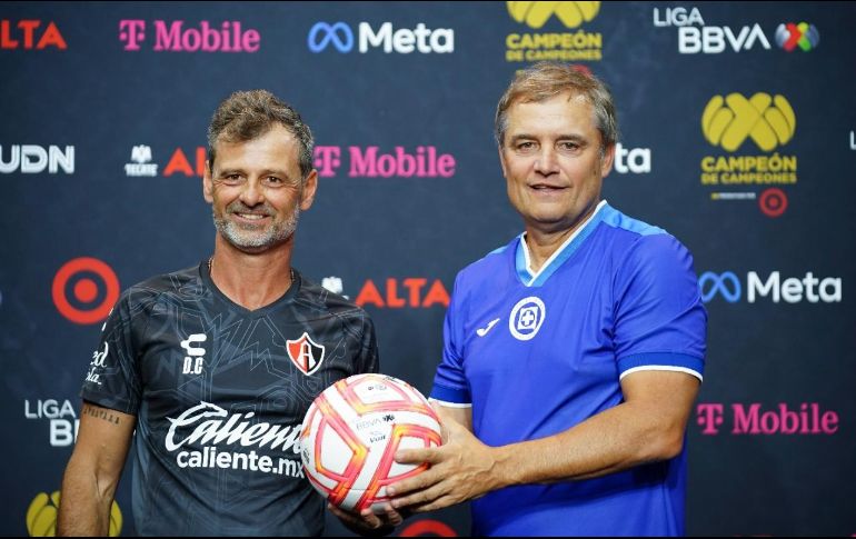 Diego Cocca quiere seguir cosechando títulos. Diego Aguirre va por el primero en México. IMAGO7