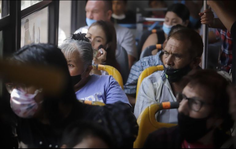 En Jalisco es obligatorio el uso del cubrebocas en hospitales y transporte público. EL INFORMADOR/ ARCHIVO
