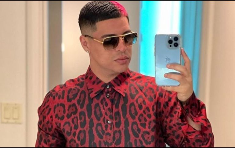 Sobre sus supuestos problemas de alcoholismo, el cantante no sólo negó que se encuentre en esta situación; sino que dejó claro que no bebe todos los días y mucho menos en grandes cantidades. INSTAGRAM / @eduincaz