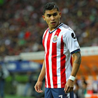 Orbelín Pineda no quiere regresar a Chivas; busca seguir en Europa