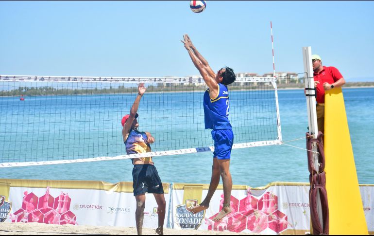 Jalisco se quedó ayer con la medalla de plata en voleibol de playa. TWITTER / @codejalisco
