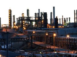 El esquema será obligatorio, a partir de este viernes, para todos los proveedores y contratistas que Pemex tiene registrados. EFE/ARCHIVO