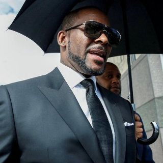 R. Kelly: sentencian a 30 años de prisión al músico por abuso sexual de mujeres y niñas