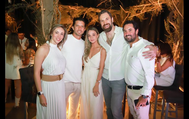 Ruth Saldaña, Diego Azanza, Loredana Pernaza, Emilio Huber y Lalo Orozco. GENTE BIEN JALISCO/Antonio Martínez