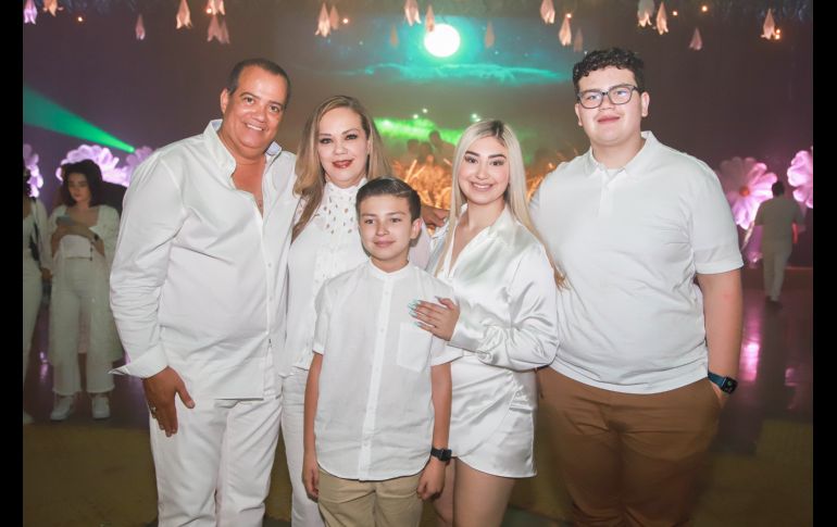 Federico Newton, Claudia Newton, Giancarlo Torres, Giovanna Torres y Giuseppe Torres. GENTE BIEN JALISCO/Antonio Martínez