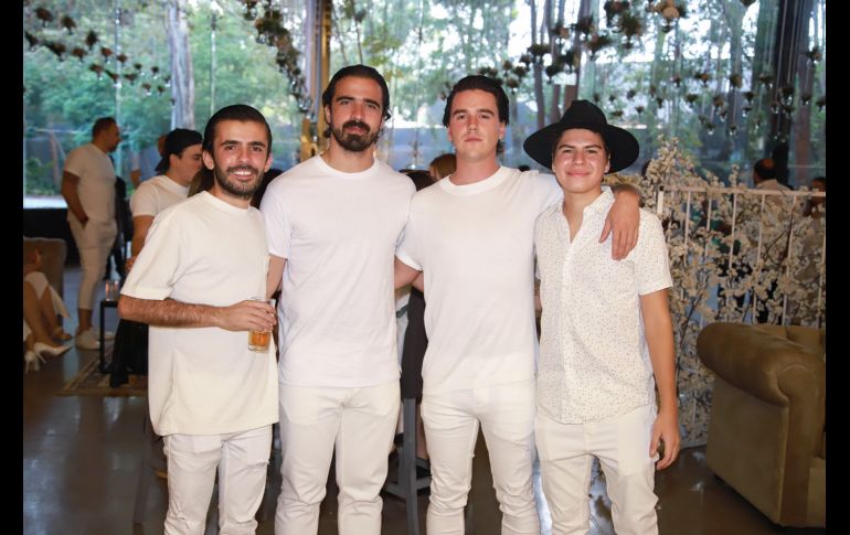 Carlos Ochoa, Gerardo de la Torre, Néstor de la Torre y Máximo Valencia. GENTE BIEN JALISCO/Antonio Martínez