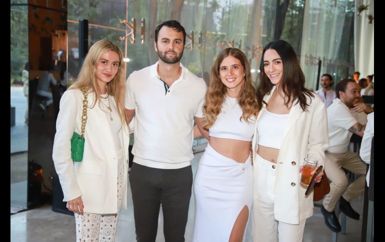 Raquel Camarena, Diego Negrete, Diana Castellanos y Ana julia Velázquez. GENTE BIEN JALISCO/Antonio Martínez