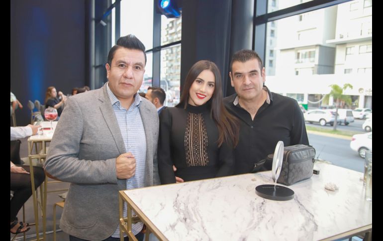 Ricardo Lozano, Mariana Corres y Fernando López. GENTE BIEN JALISCO/Antonio Martínez