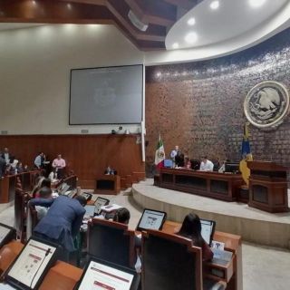 Avalan reestructurar 810 millones de pesos de la deuda tapatía