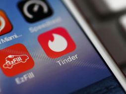De acuerdo con las estadísticas, Tinder es de las apliaciones de ligue más utilizadas por los usuarios. AP/ARCHIVO