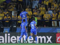 Ángel Romero celebra su gol, el segundo de Cruz Azul. IMAGO7/J. Mendoza