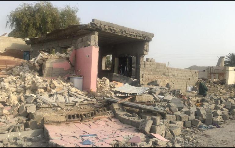 Varios edificios residenciales quedaron en ruinas y toda la ciudad de Sayeh Khosh padeció sin electricidad. XINHUA