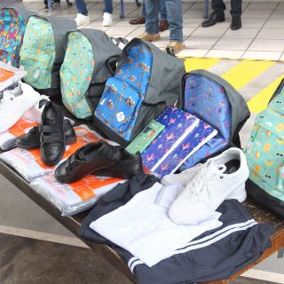 Educación en Jalisco: Darán uniformes y útiles escolares a más de un millón de niños en el Estado