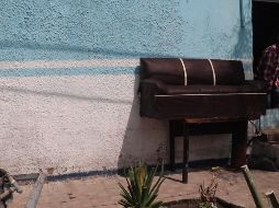 Bomberos de Guadalajara detallaron que, hasta el momento, son tres domicilios afectados en la zona, entre ellos dos casas habitación y una empresa. EL INFORMADOR / A. Navarro