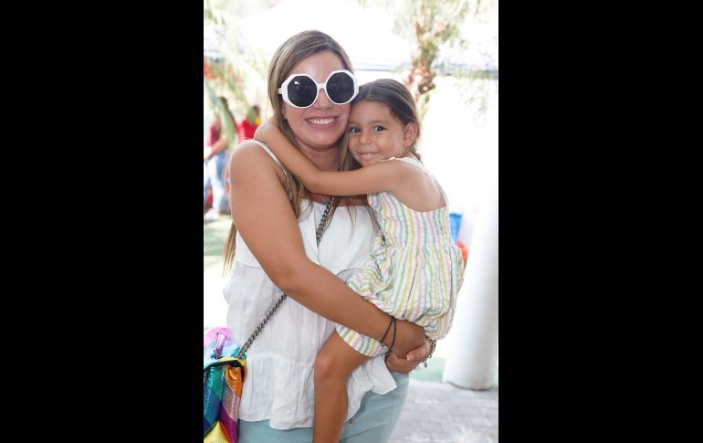 Jacqueline Vega y Ximena Medina. GENTE BIEN JALISCO/ Claudio Jimeno
