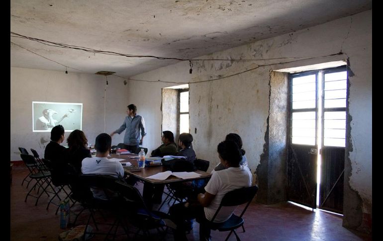 La actual edición, explica el artista visual y director del proyecto, Rogelio Séptimo, se titula ‘Más allá de las Fronteras’, y es una propuesta única de formación fotográfica dirigida a jóvenes y adultos de Michoacán. CORTESÍA / Secretaría de Cultura Federal
