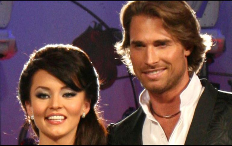 Angelique Boyer y Sebastián Rulli llevan 7 años como novios, siendo una de las parejas más sólidas del espectáculo. SUN / ARCHIVO