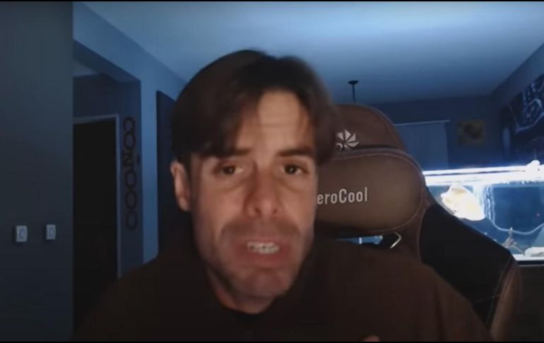 En uno de sus recientes videos, Dross habla sobre la transexualidad criticando, principalmente, a la red social Twitter como “La cloaca de Internet”. ESPECIAL / El Vlog de Dross