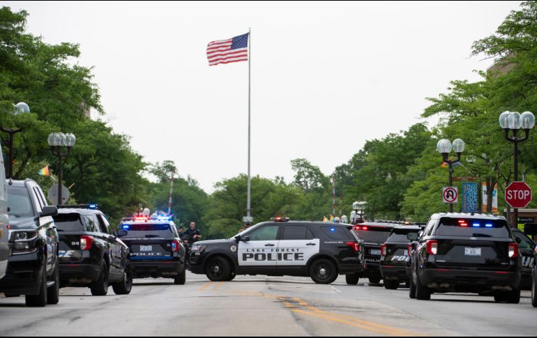 Un joven armado con un 