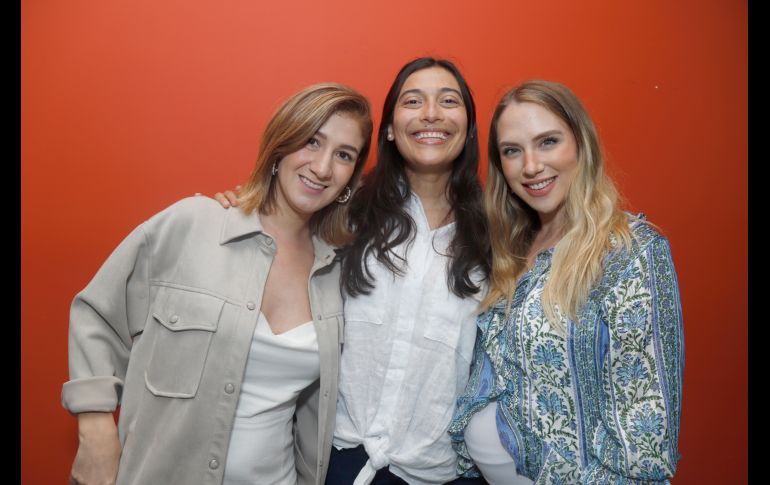 Bárbara Ruiz, Carolina Guerrero y Pamela Castro. GENTE BIEN JALISCO/Claudio Jimeno