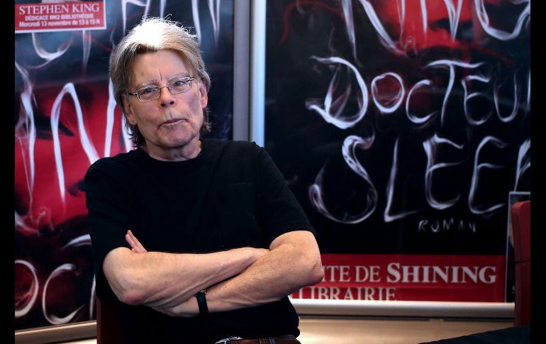 Stephen King confesó recientemente en Twitter cuál es la película que lo ha hecho abandonar la sala de cine. AFP PHOTO/KENZO TRIBOUILLARD
