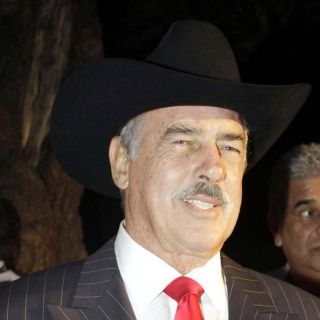 Andrés García sufre caída y habla de sus padecimientos (VIDEO)