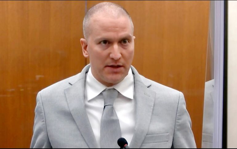 Derek Chauvin hizo breves comentarios que no incluyeron ninguna disculpa directa ni expresión de arrepentimiento a la familia de Floyd. AP/ARCHIVO