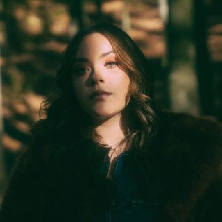 Angie Vázquez, inicia su carrera como solista