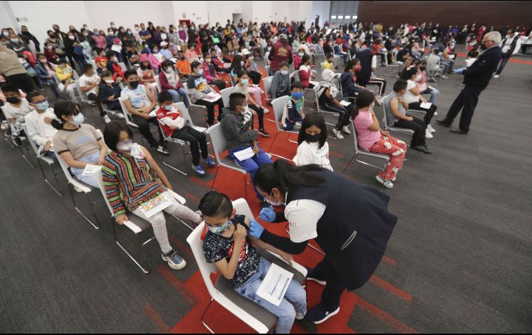 La mayor parte de los casos están presentes en los grupos de 18 a 29 años, seguido del grupo de 30 a 39 años y 40 a 49 años. SUN