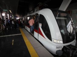 Algunas rutas de la zona y el Tren Ligero ampliarán el horario hasta las 00:00 horas. EL INFORMADOR / ARCHIVO